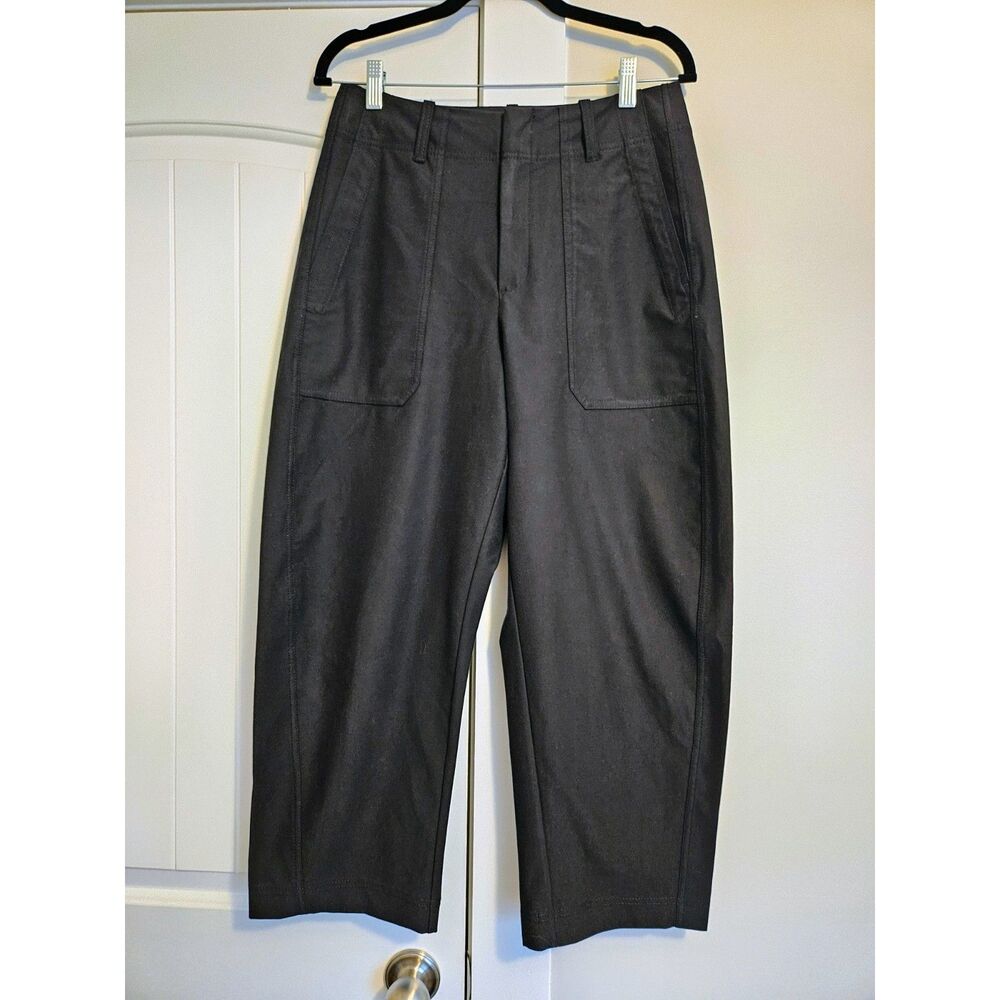 Athleta Skyline High Rise Barrel Leg Pant Black Petite 10P Cropped Utility